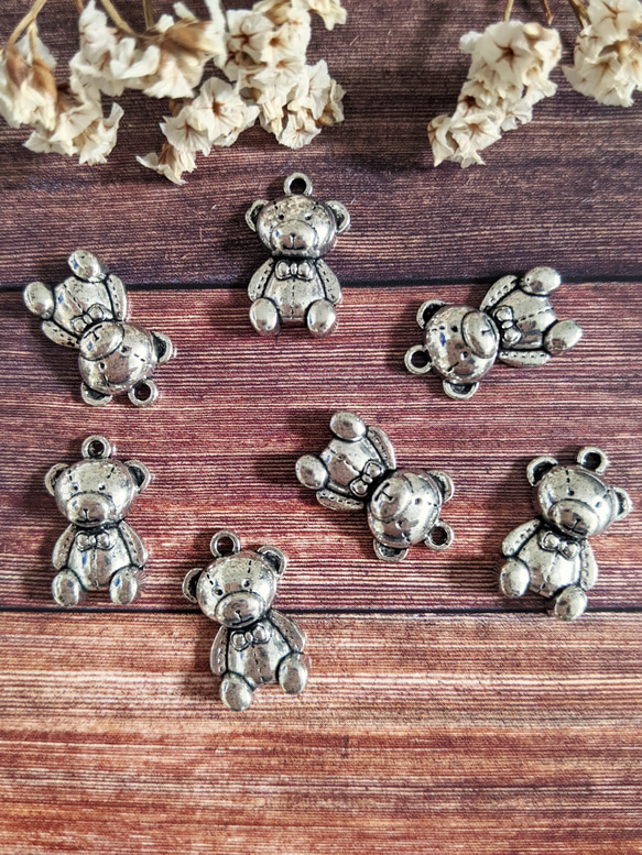 テディベア チャーム 8個 くま アンティーク メタル パーツ 2枚目の画像