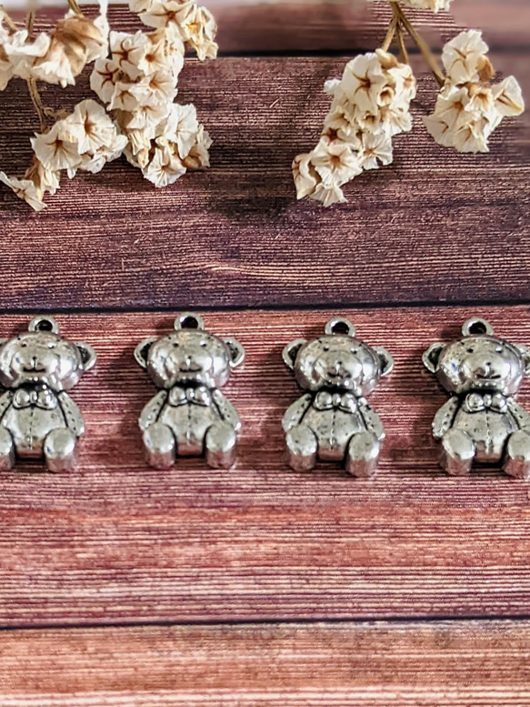 テディベア チャーム 8個 くま アンティーク メタル パーツ 5枚目の画像