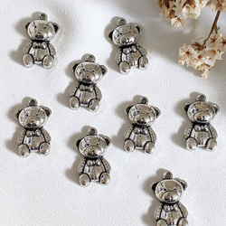 テディベア チャーム 8個 くま アンティーク メタル パーツ 3枚目の画像