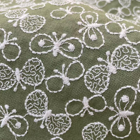 s16-g▽コットンリネン刺繍生地▽蝶々柄 薄手 セージグリーン