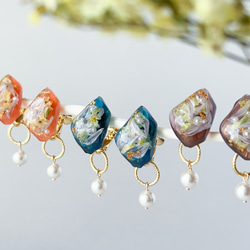 No.1597-D　ドライフラワーとパール☆レジンピアス・イヤリング No.1597-D ドライフラワーとパール☆レジンピアス・イヤリング