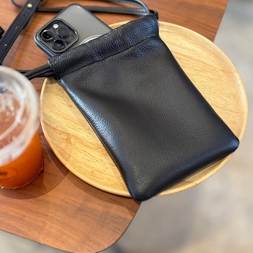 高級本革 サコッシュ スマホショルダー スマホポシェット 2WAY