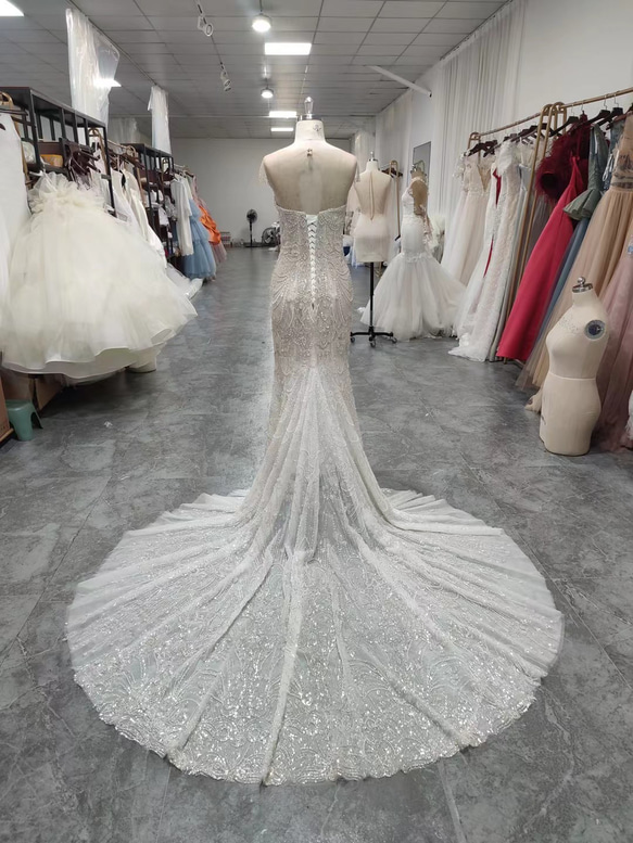 今すぐ買う、絶対後悔しない！マーメイドドレス　きらきらビジュー　エレガントなシルエット　チューブトップ　演奏会結婚式2次 