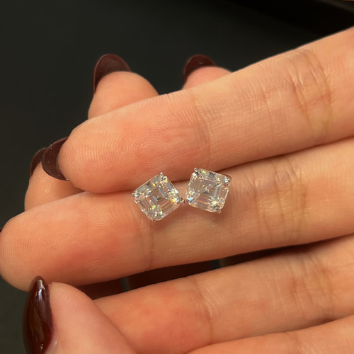 モアサナイトピアス2ct k18 ピアス（スタッド・一粒） パール大好き 