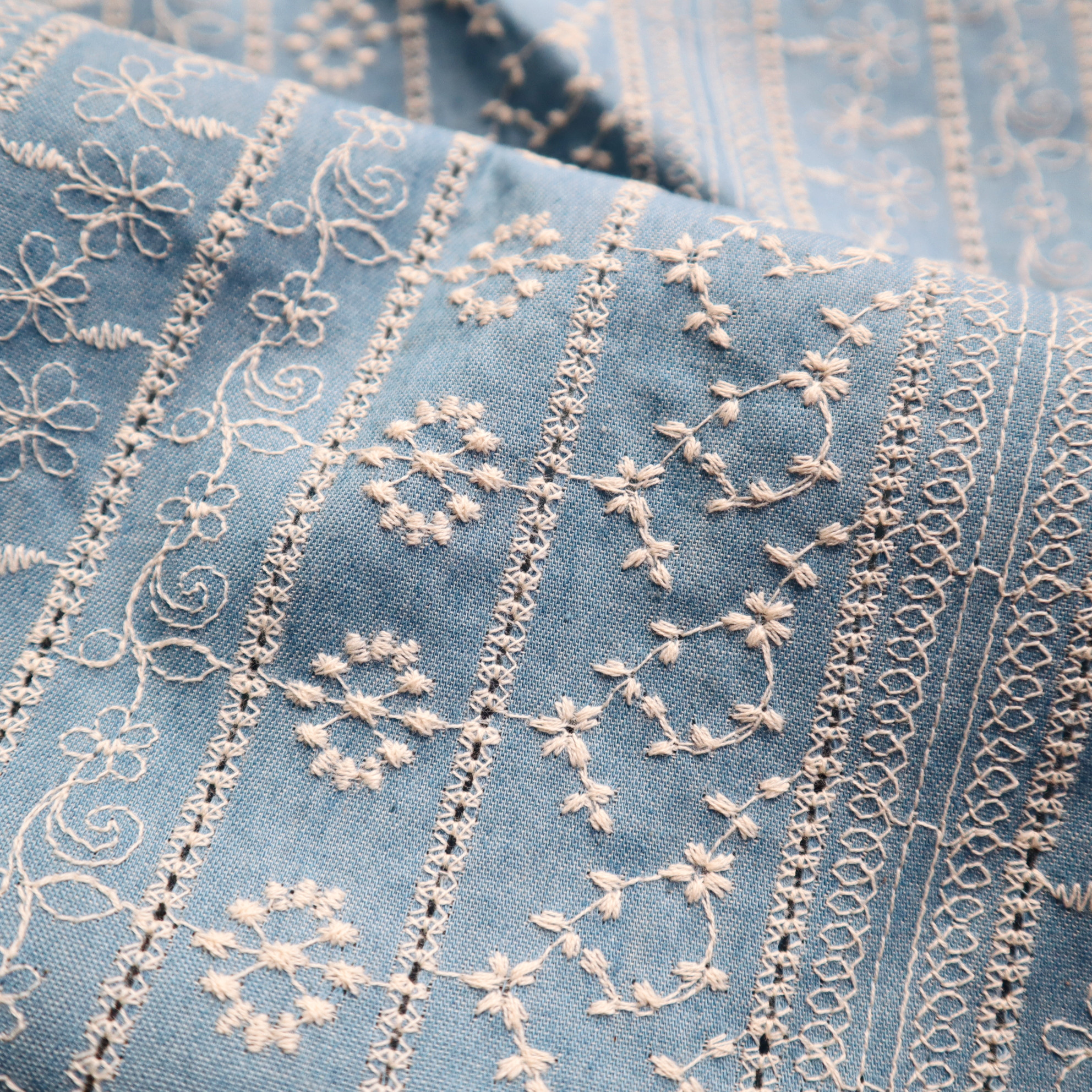 日本未入荷 ファッション DayMoon Day&Moon デニム つなぎ 刺繍 袖