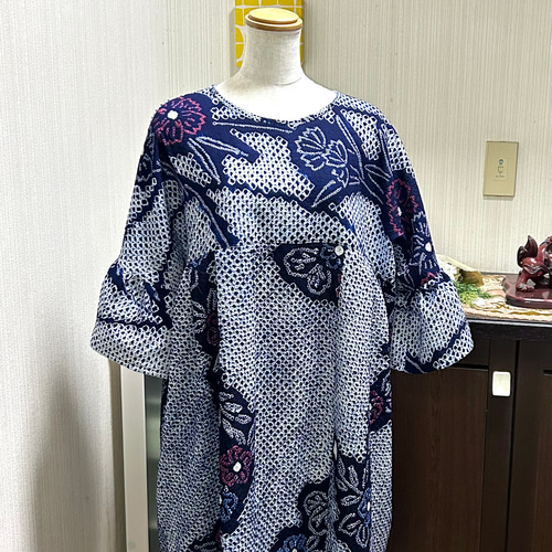有松鳴海絞り ワンピース フレア袖 後ろ開リボン パッチワーク