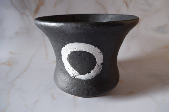 8号白円黒鉢471　塊根植物　多肉植物　盆栽　植木鉢　作家鉢　沖縄 1枚目の画像