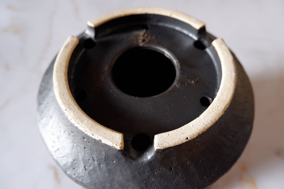 8号白円黒鉢471　塊根植物　多肉植物　盆栽　植木鉢　作家鉢　沖縄 6枚目の画像