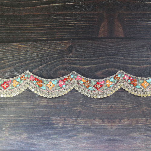 なみなみ1個単位】インド 刺繍 リボン レース：なみなみ 花