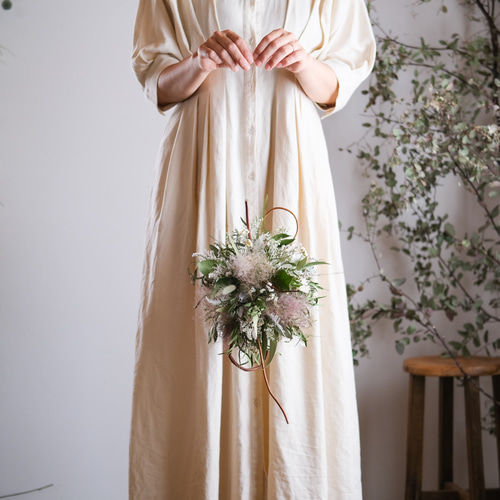 ふわふわスモークツリー　フライングボールリース 吊るして初夏を感じるパンパスグラスとスモークツリーのフライング