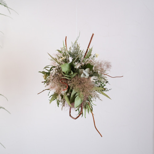 スモークツリーとグリーンのフライングボール＊フライングリース