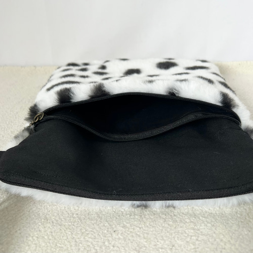 ダルメシアン柄 サコッシュ ボア ファー ショルダーバック