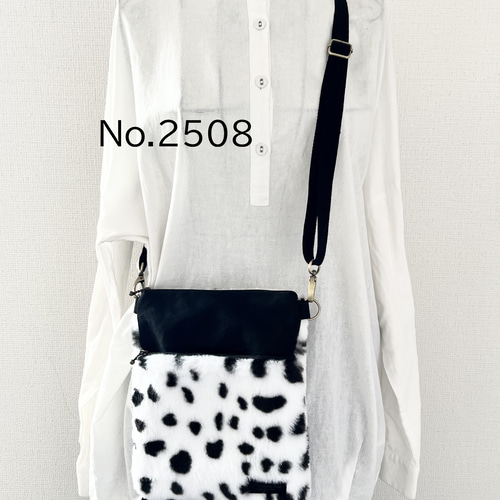 ダルメシアン柄 サコッシュ ボア ファー ショルダーバック