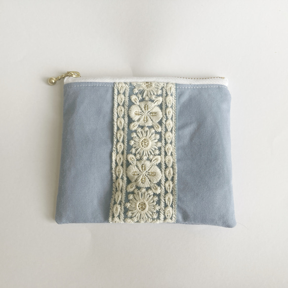 インド刺繍リボン　フラットポーチ　専用ページ インド刺繍リボン【フラットポーチ】ブルー1 - メルカリ