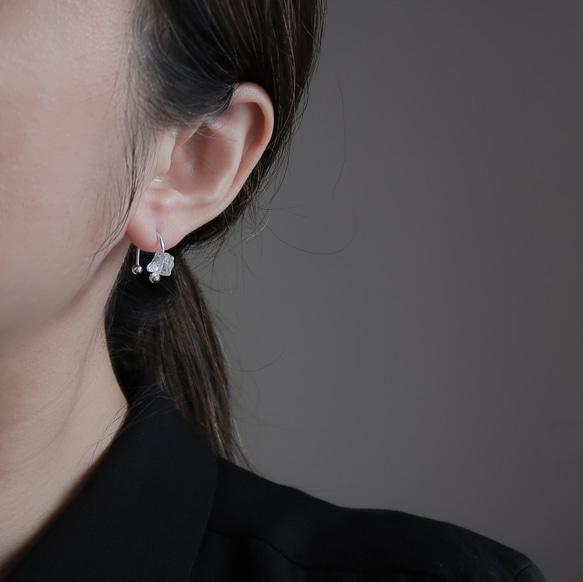 925純銀 馬蹄形 原礦白水晶 鎖珠 轉珠 耳環 免費送禮包裝 第6張的照片