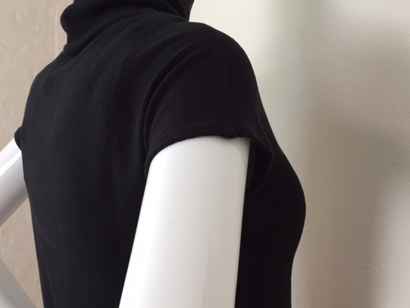 在庫処分セール！！￥11,200→￥1,100-　ハイネックトップスBLK BRN 9枚目の画像
