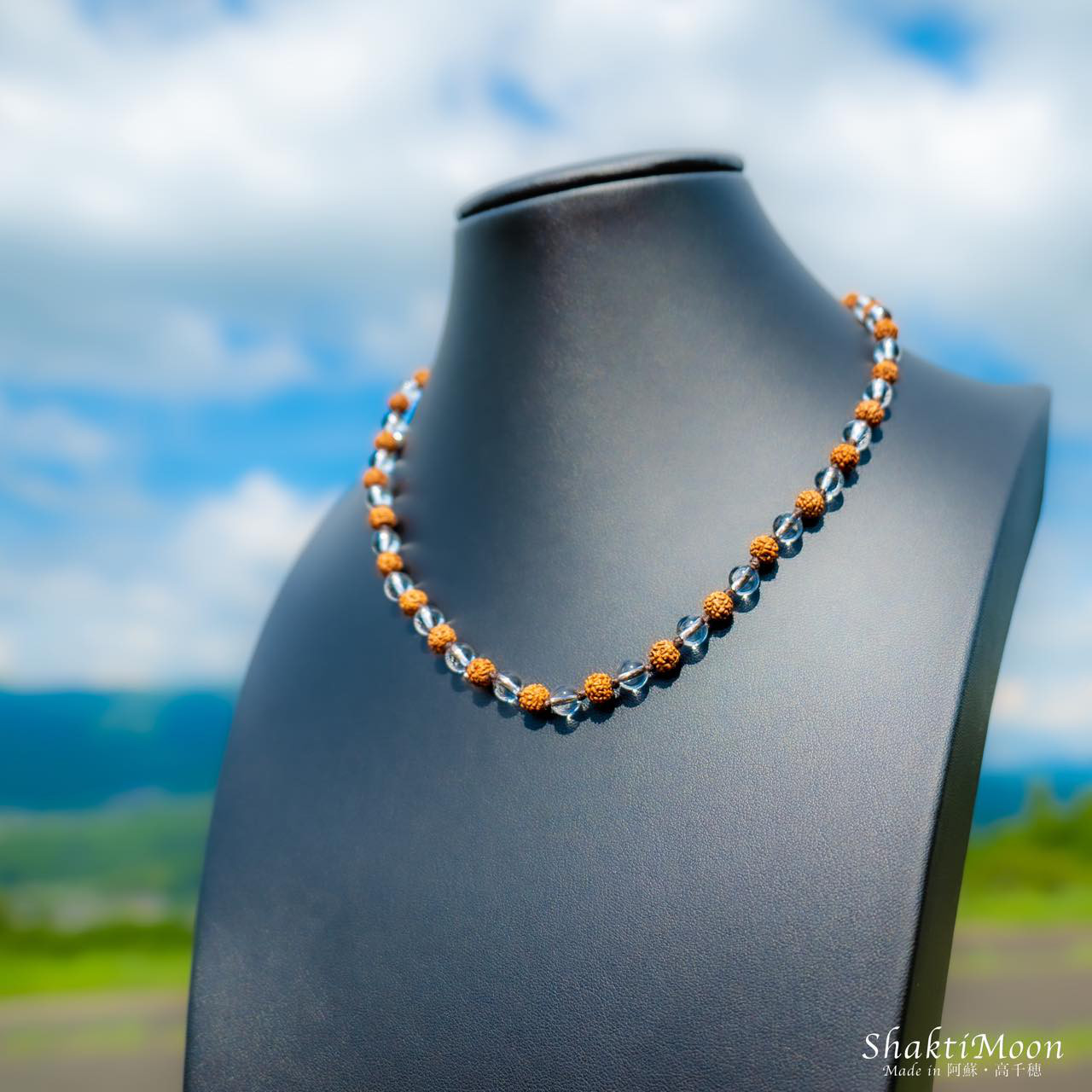 【透明度抜群！高品質ラウンド水晶 4WAY 高品質ルドラクシャハーフマーラーネックレス・チョーカー・ブレスレット・額飾り