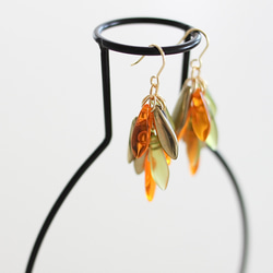 【No.239】朝日を浴びた夏の果実　サージカルステンレス使用　イヤリングにも対応　ピアス　チェコビーズ　夏 2枚目の画像