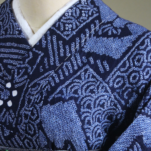 ◇現代 有松鳴海絞 浴衣◇【グレーネイビー赤紫】細かい絞りで表現され