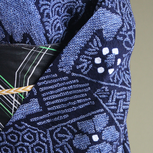 有松鳴海絞　紫陽花柄　珍しいブルーグレーの浴衣　縫製丁寧 有松鳴海絞 紫陽花柄 珍しいブルーグレーの浴衣 縫製丁寧