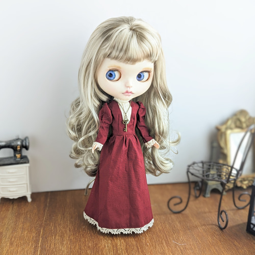 1135※ピンタックのヨーク・ワインレッドのクラシカルロングドレス 