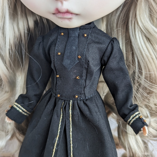 1138※ブライスアウトフィット※黒の軍服風ワンピース その他人形
