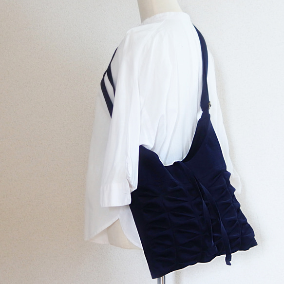 ［売約済］ひらひらショルダーバッグコーデュロイネイビー＆ボルドー 8枚目の画像