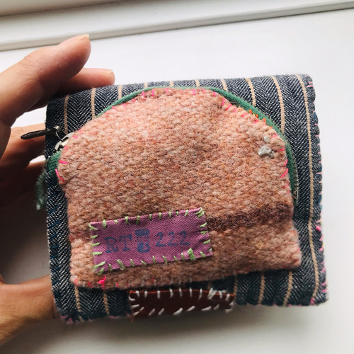 財布 布財布 ハンドメイド 手縫い 刺繍 パッチワーク 二つ折り