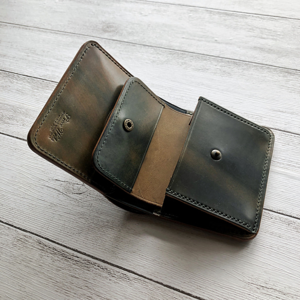完成品 Horweenシェルコードバングリーン×マーブルブラック 二つ折り ミニウォレット 総手縫 8枚目の画像