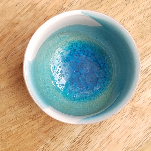 ぐい呑み 青いぐい呑み【海の雫・ぽたり しとしと】椀型 日本酒 焼酎