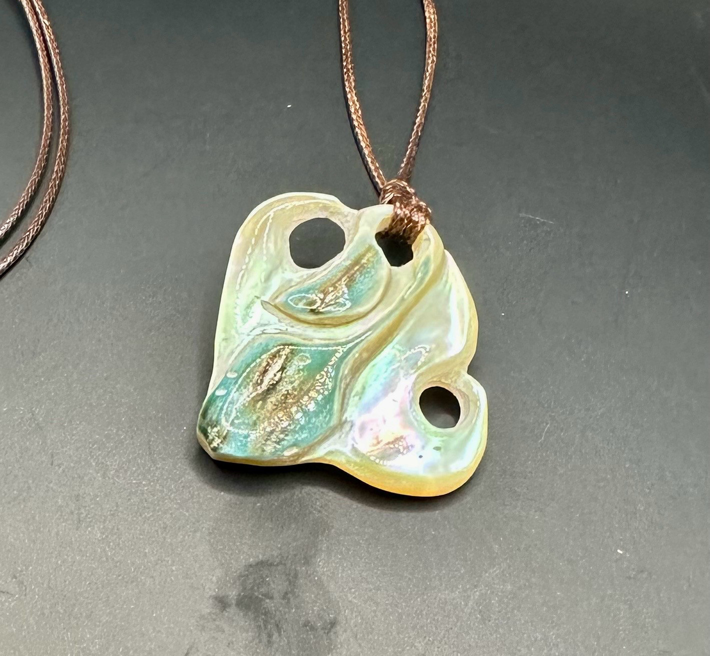 海霊　七彩エイ