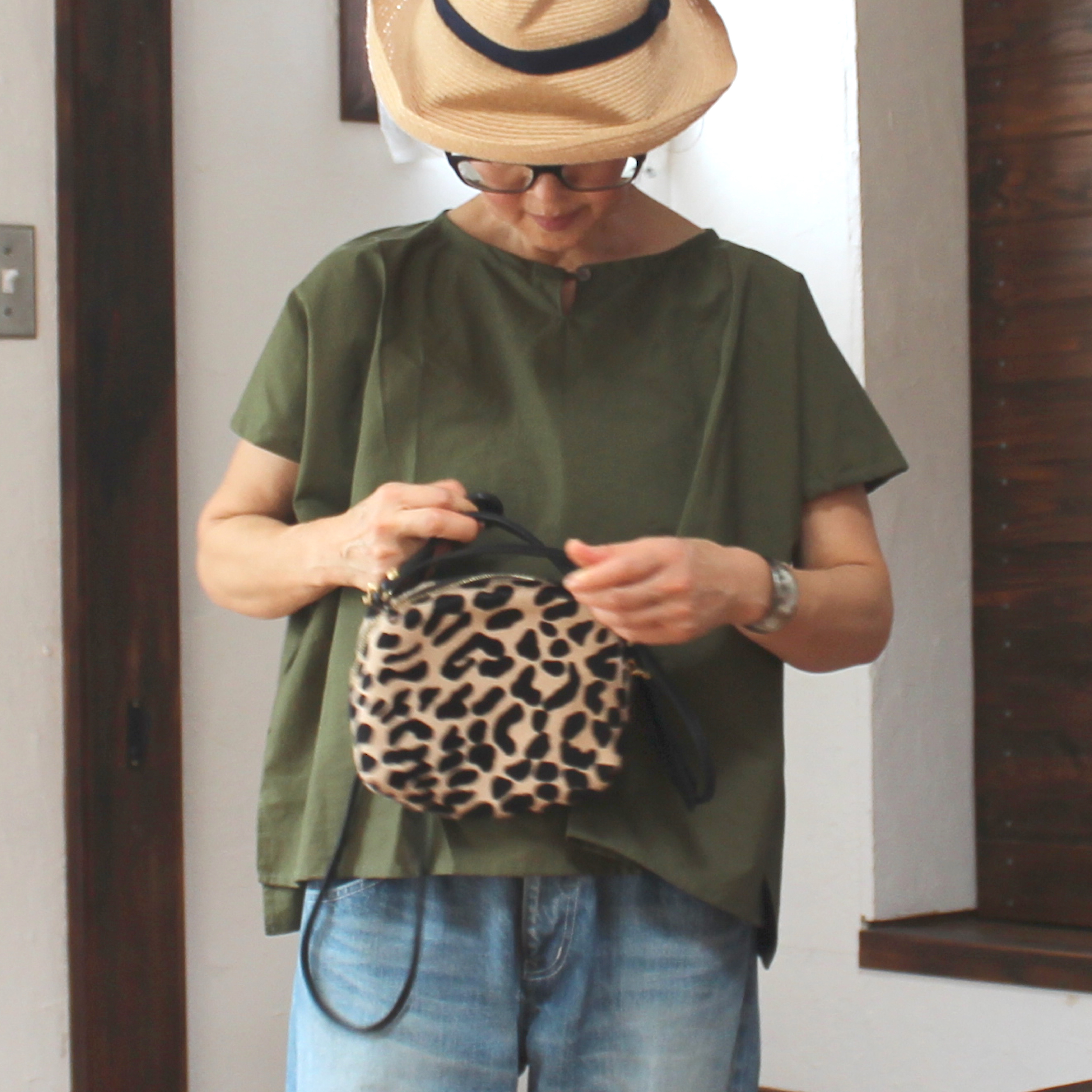 ナチュラルコットン　HOLIDAY フレンチスリーブブラウス　ミリタリーカーキ