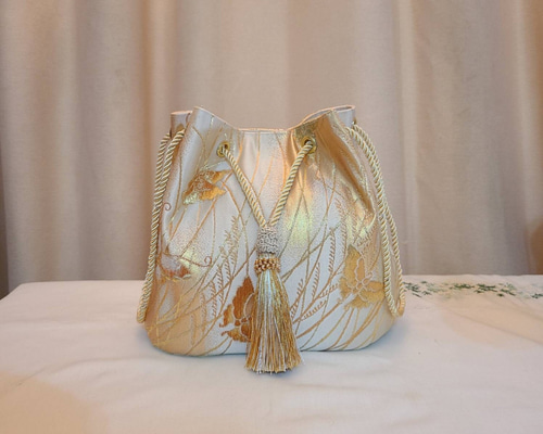 蝶々模様正絹ゴールドシルク着物帯をリメイクしたハンドメイドの2ways