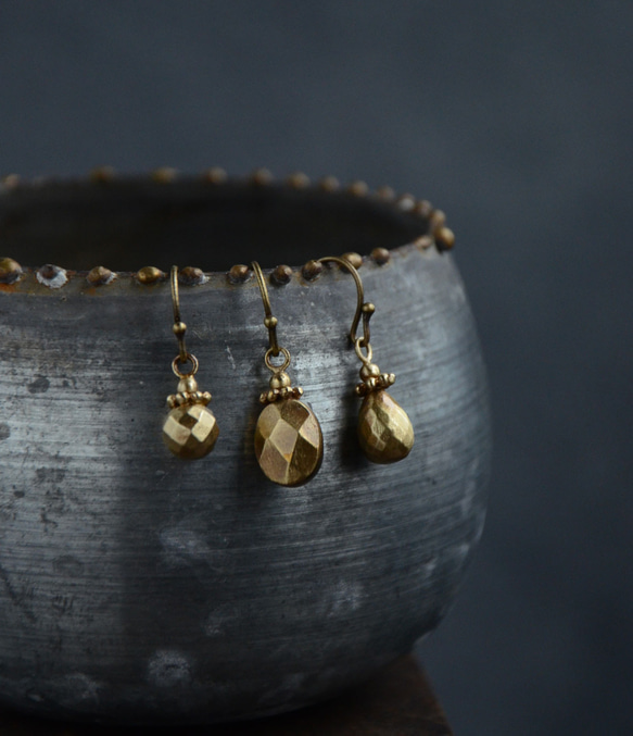 Candy / earrings - Oval 3枚目の画像