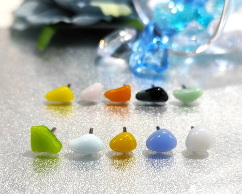 SOLD◆ハンドメイド ガラスピアス 爽やかグリーン 海 浮き玉カラー 4af3364df4b5c13fd2545d5d2696d5
