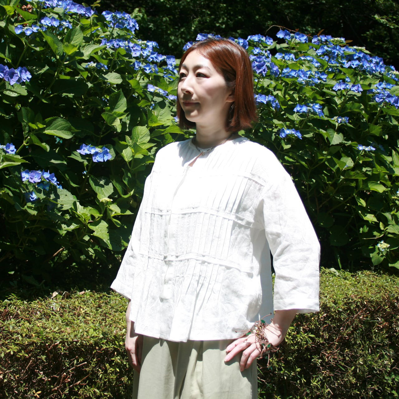 フレンチリネン 手仕事ピンタックブラウス BL-387