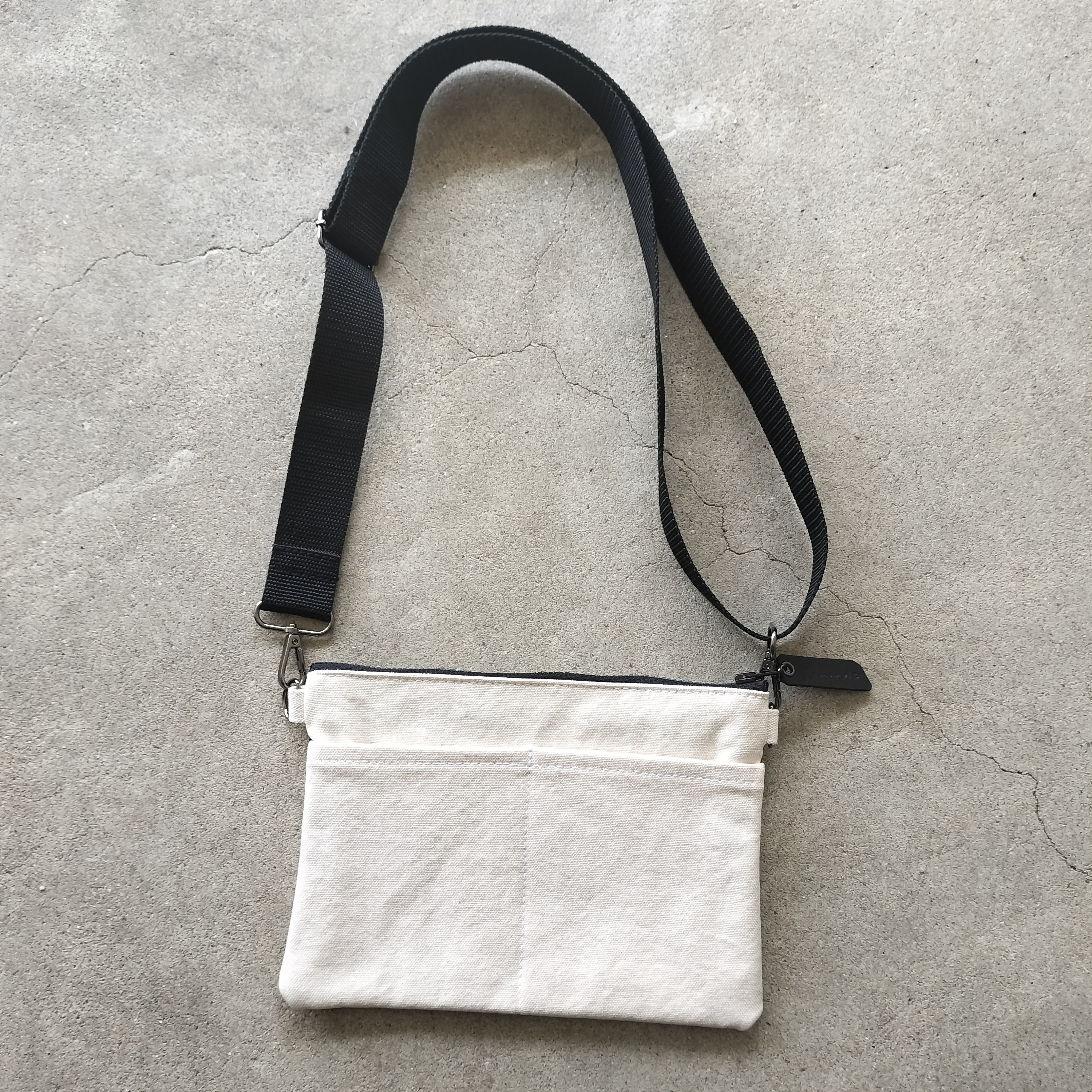 sacoche キナリ　（ショルダー別売、2種類より選択）