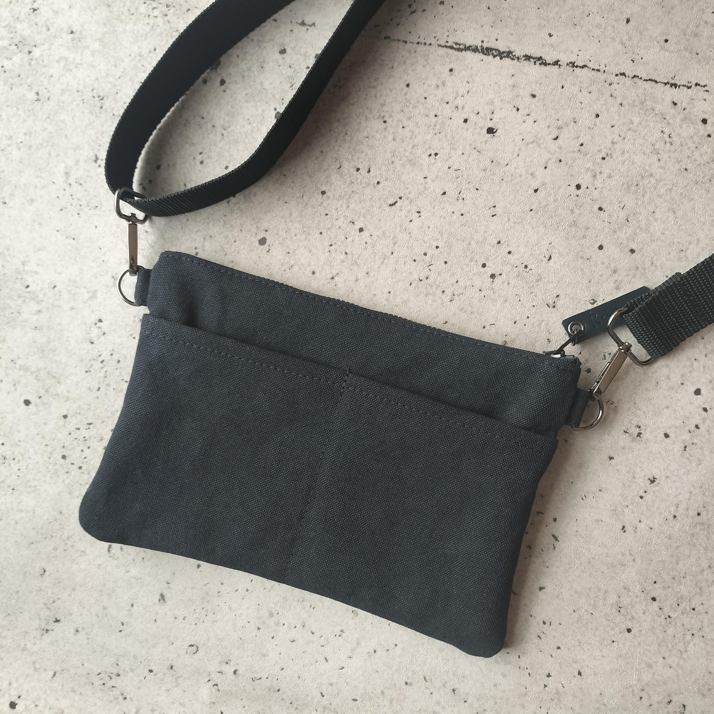 sacoche クロ （ショルダー別売　2種類より選択）