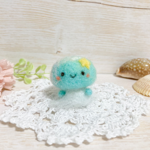 ♡虹色のゆめかわクラゲちゃん♡ゆめかわいい くらげ 海月 羊毛