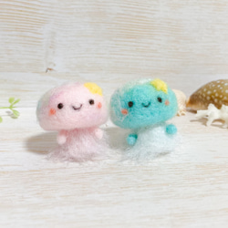 ♡虹色のゆめかわクラゲちゃん♡ゆめかわいい くらげ 海月 羊毛