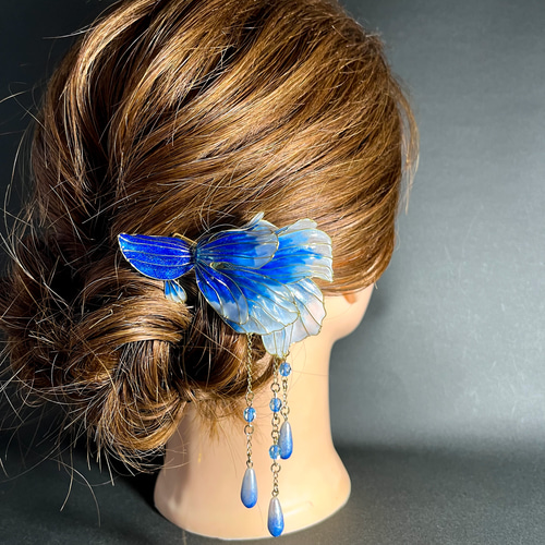acca ヘアクリップ 青と金 花モチーフ