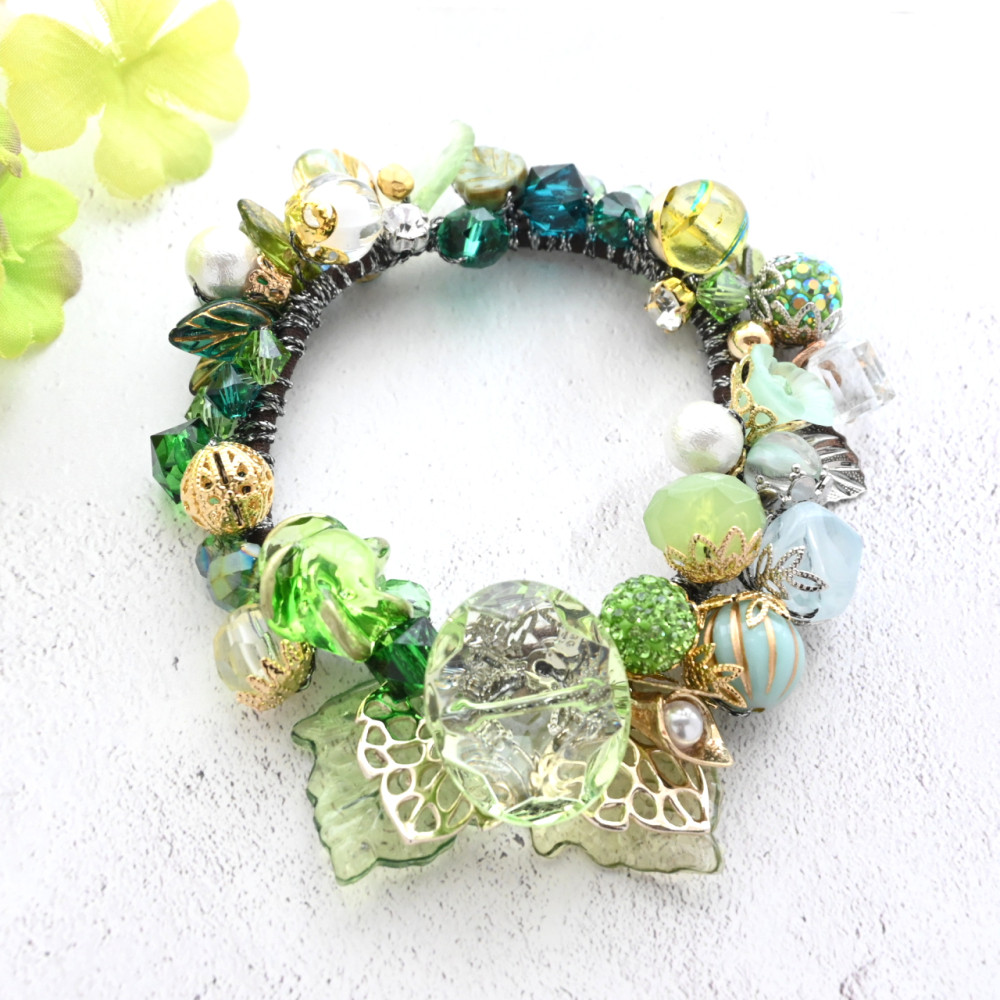 【残り1点】natural yellowgreen ビジュー シュシュ＊ブレスレット