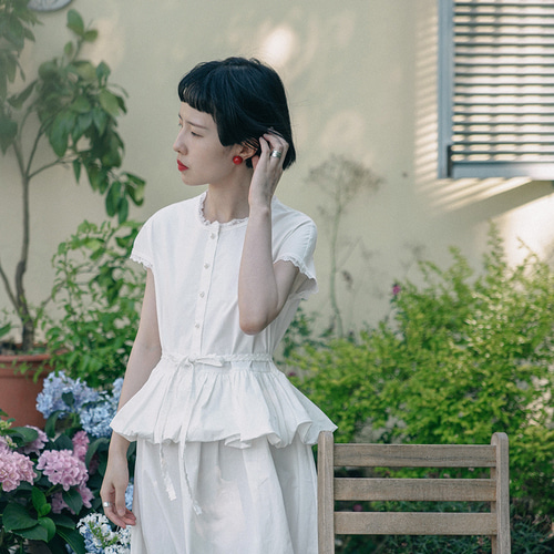 ホワイトフレンチレトロレースコルセットドレスフリルフェイク