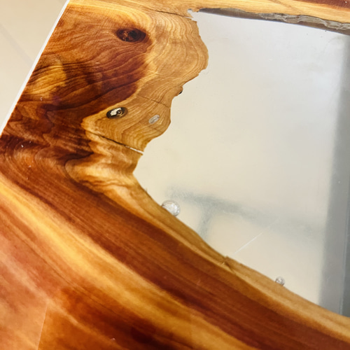 訳あり サイドテーブル ソファテーブル 貝塚伊吹 レジンテーブル