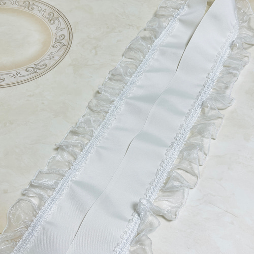 ゴールド刺繍の重ね衿・帯締め・お飾り　フリルレースの帯揚げ・半衿　豪華ブローチ ゴールド刺繍の重ね衿・帯締め・お飾り フリルレースの帯揚げ