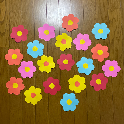 壁面飾り【花① 20点】 定番 シンプル 春夏秋冬 画用紙 切り絵 12/12