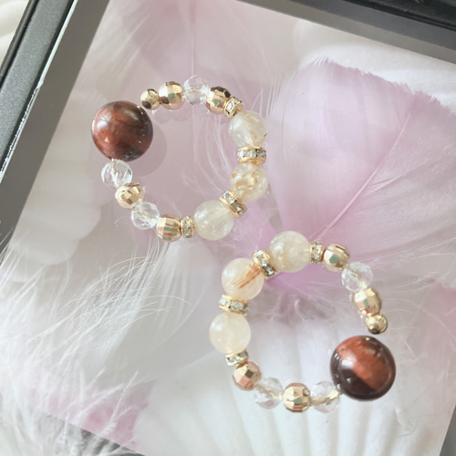 ルチルクォーツとタイガーアイのビューティーカフ（耳輪ゴムの進化版