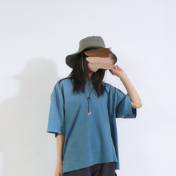 渚のマンダラ ろうけつ染めオーバーサイズtee( ユニセックスサイズ) *ash blue* 8枚目の画像
