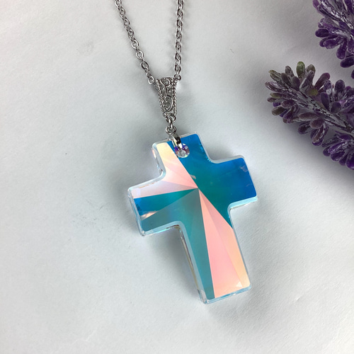 スワロフスキー#6864、40mmクロスペンダント〜クリスタルAB ネックレス