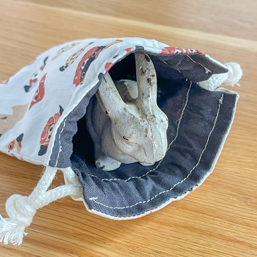 上質をさりげなく＊オーガニックコットンのミニ巾着 ポーチ 犬